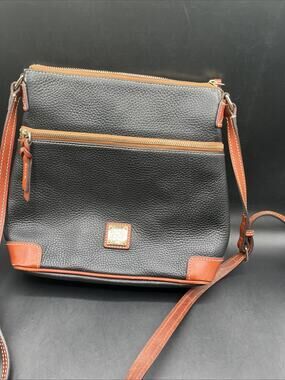 Dooney & Bourke Pebble Grain Leather Crossbody Bag Black Brown Meduim Purse ASIS
